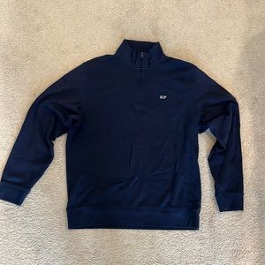 UNISEX. Worn twice. Vineyard vines navy half zip. Light/ thin material